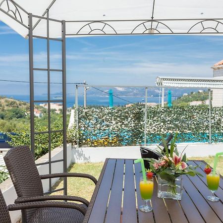 Apartments Oleander Sea View 察夫塔特 外观 照片