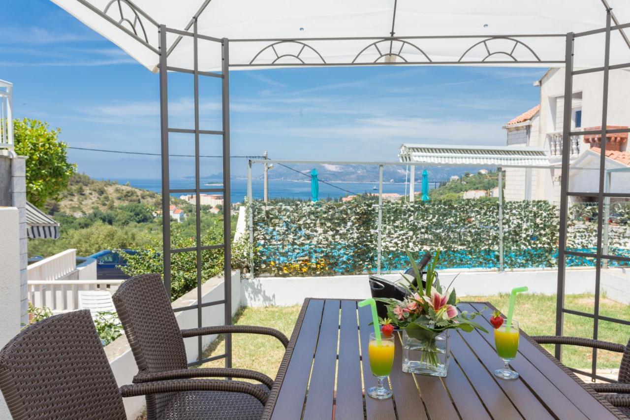 Apartments Oleander Sea View 察夫塔特 外观 照片