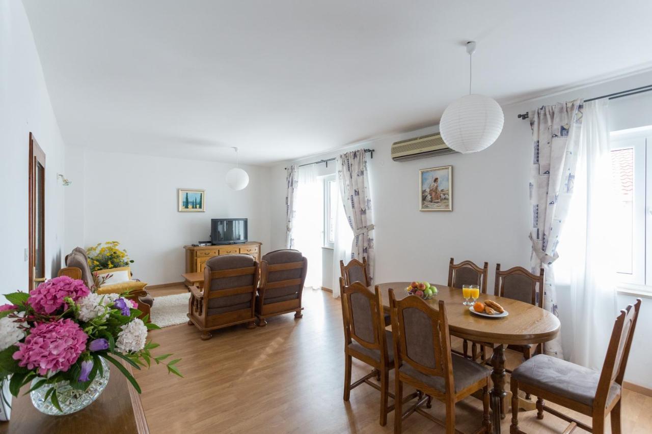 Apartments Oleander Sea View 察夫塔特 外观 照片