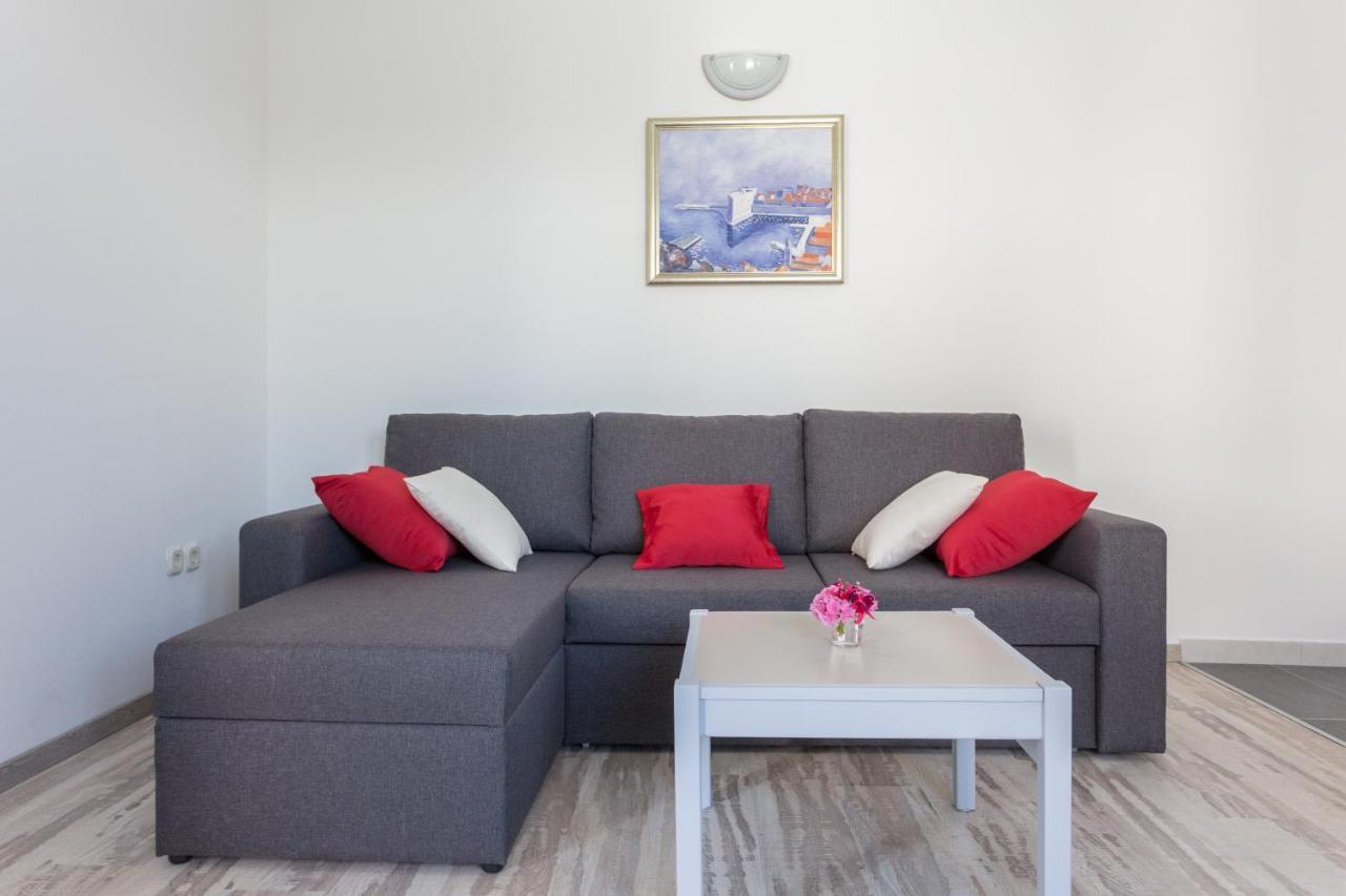 Apartments Oleander Sea View 察夫塔特 外观 照片