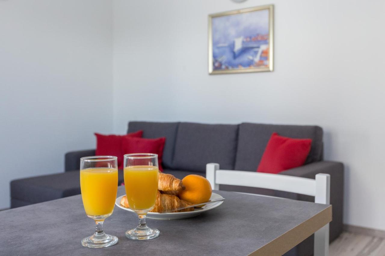 Apartments Oleander Sea View 察夫塔特 外观 照片