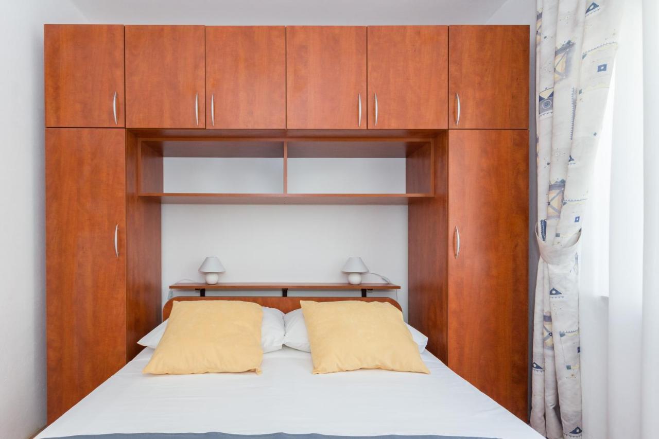 Apartments Oleander Sea View 察夫塔特 外观 照片