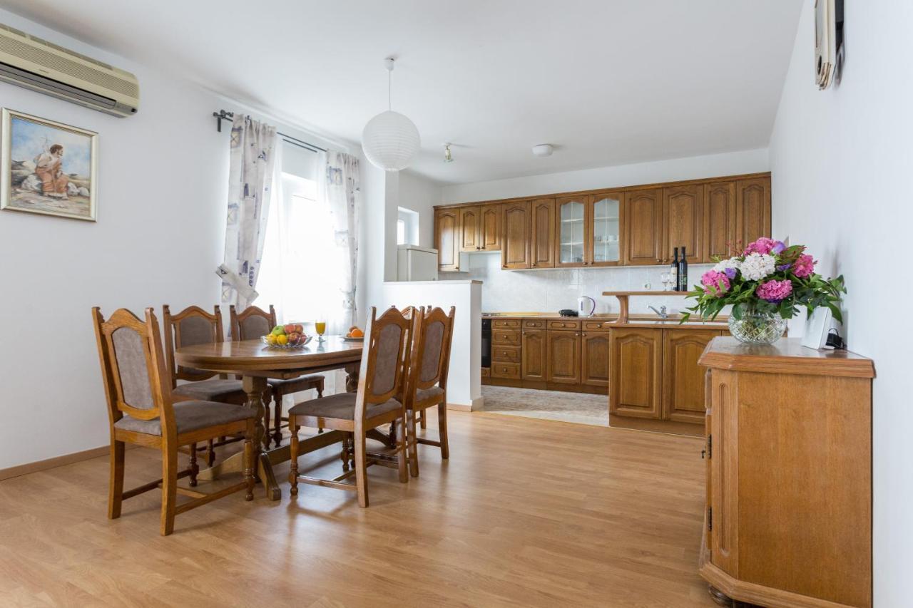 Apartments Oleander Sea View 察夫塔特 外观 照片